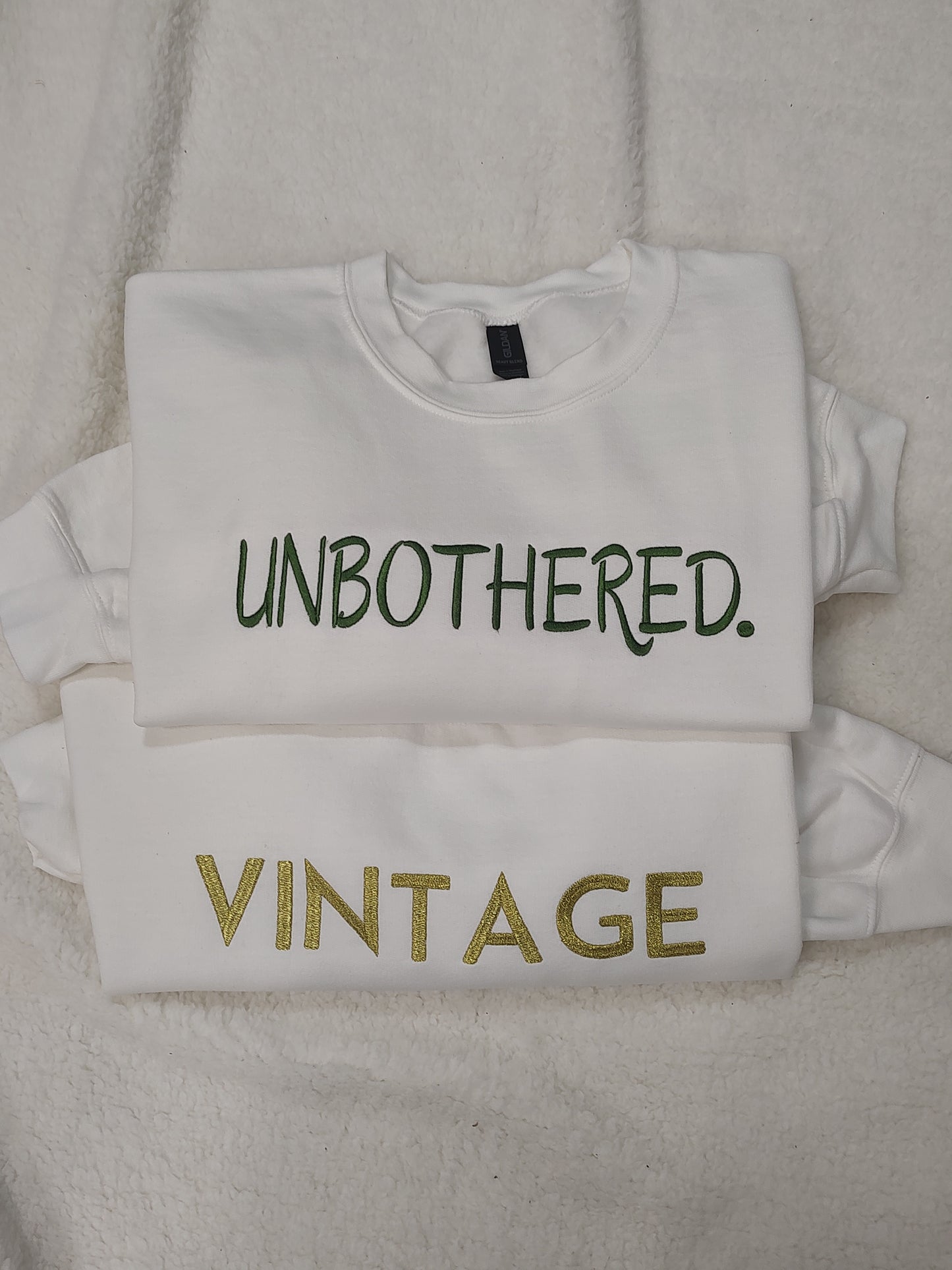 Sweatshirt- vintage- Embroidered